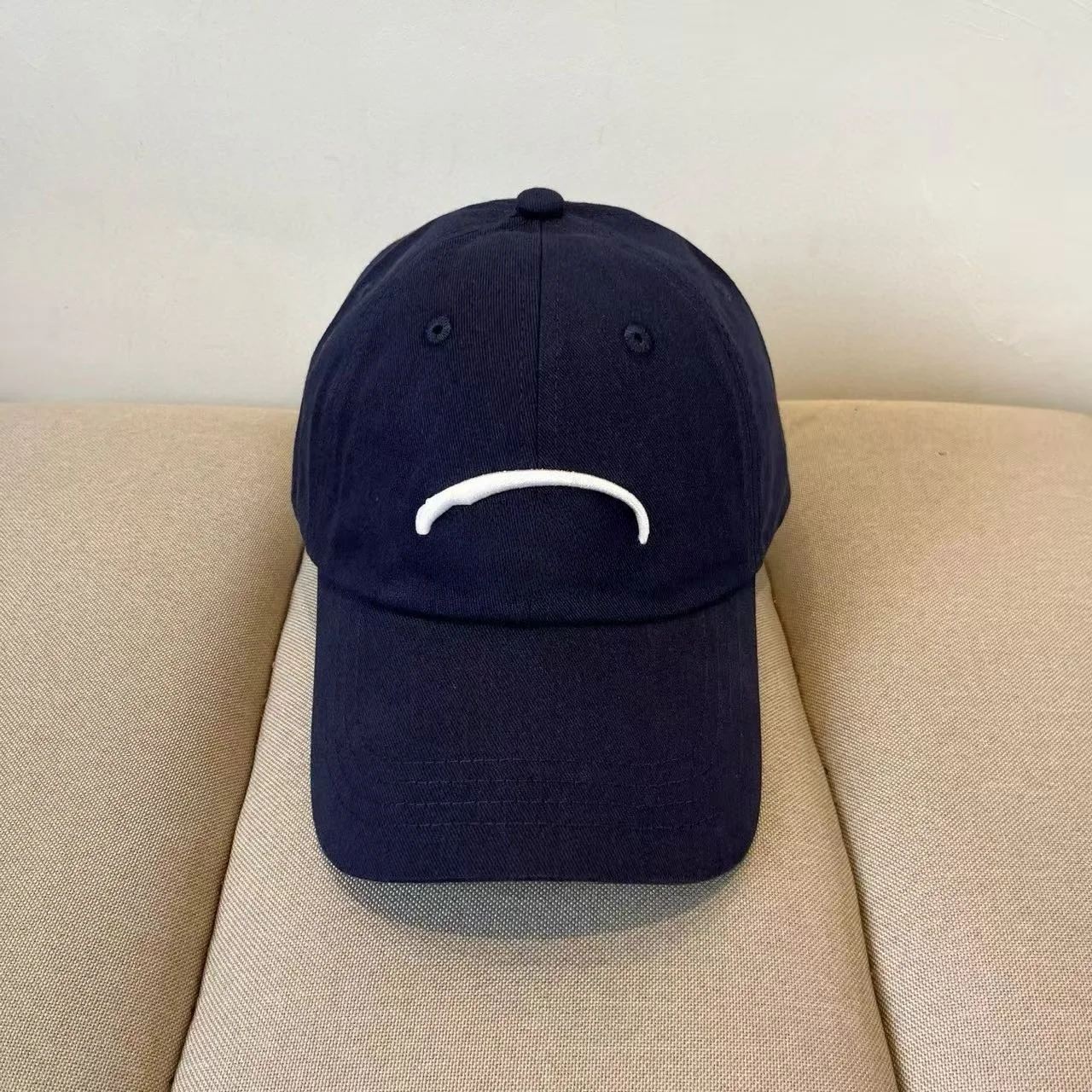 

Quality Unisex Embroidered Baseball Cap Comfortable Outdoor Headwear Couples Heartwarming Festival Gift Popular Similar Caps