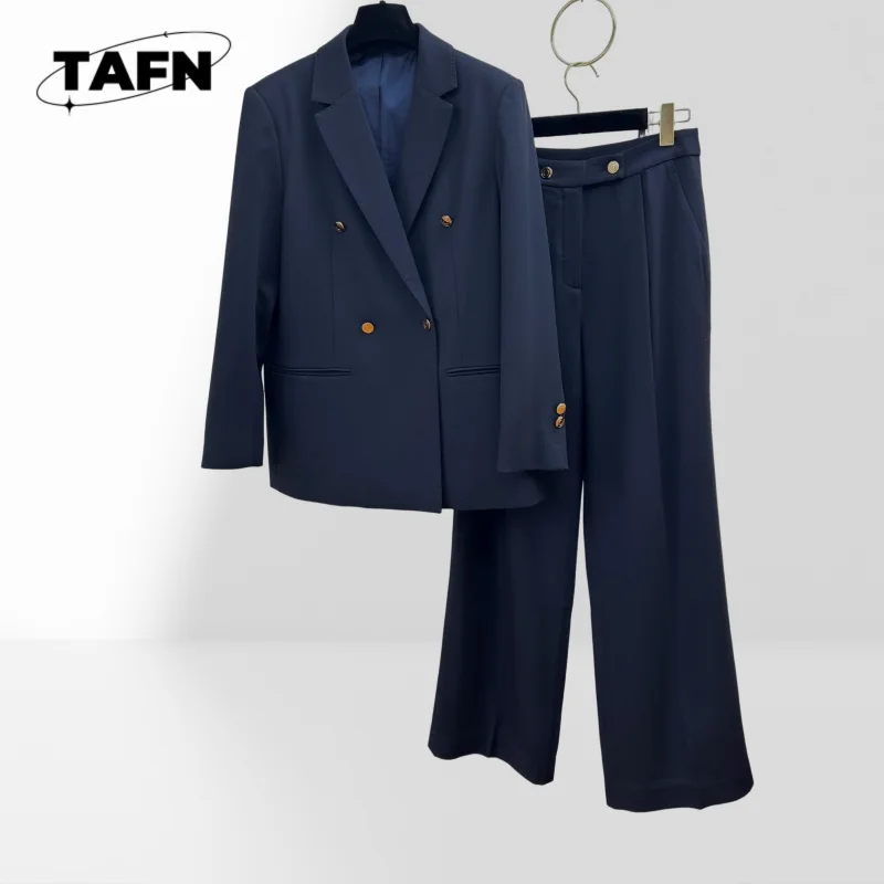 

Комплект женских длинных брюк — идеально подходит для тренажерного зала и активного отдыха. Классический комплект длинных брюк для элегантного и непринужденного стиля AH2103.