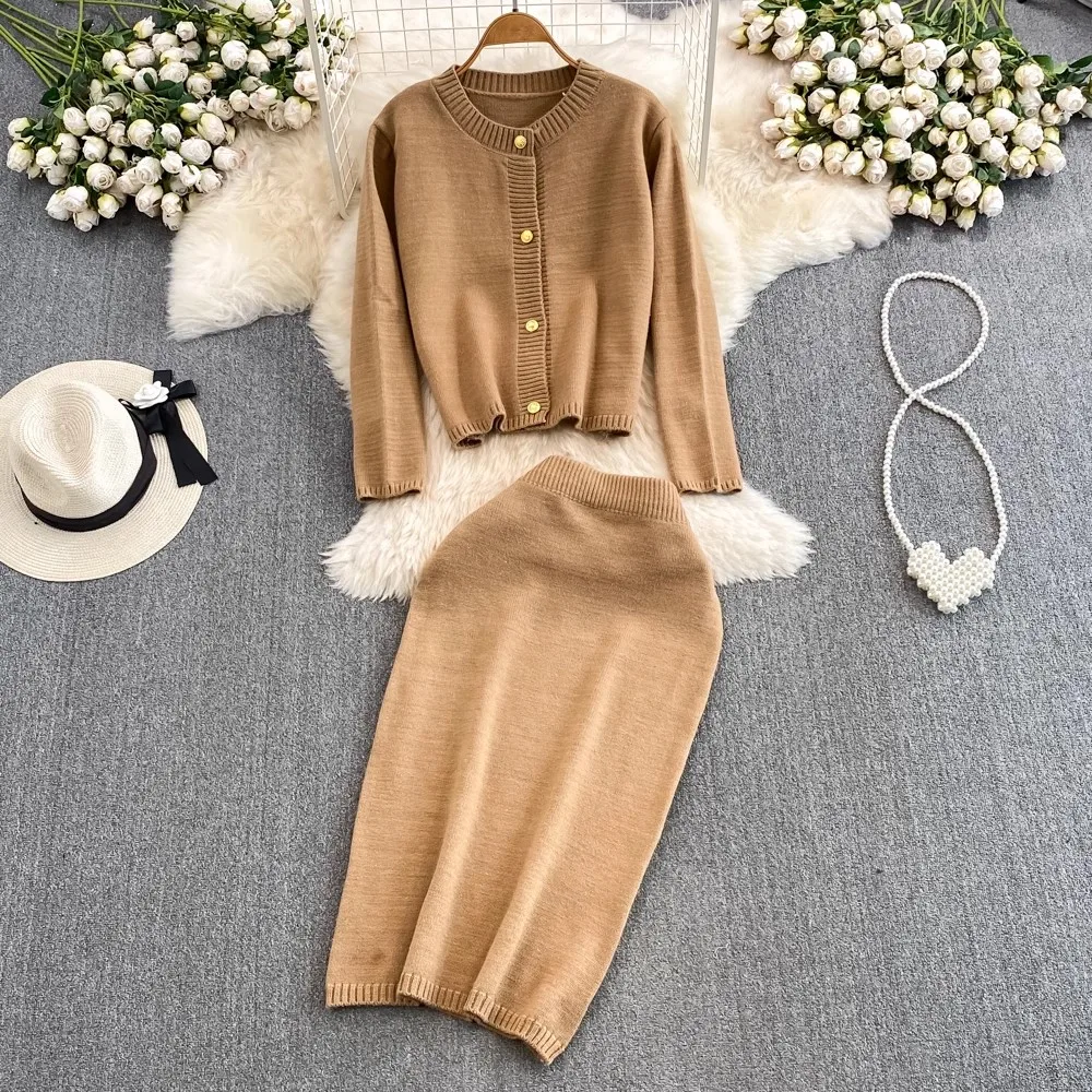 

New Fashion Autumn Winter Knitted 2 Piece Set Women O Neck Single Breasted Glitter Sweater Cardigan + Bodycon Midi Skirt Suits