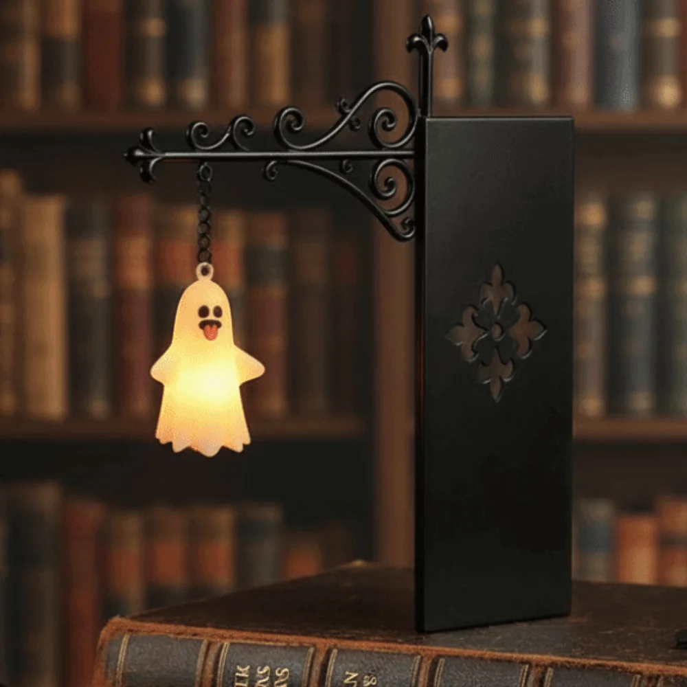 Wrought Iron Street Lamp Bookends Button Cell Battery Powered Matte Black Gothic Bookshelf Decor Retro Style Hollow Out