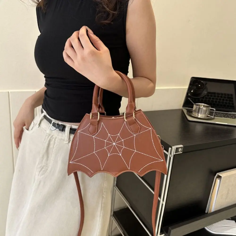Retro PU Leather Halloween Bag Harajuku Halloween Props Spider Web Shoulder Bag Handbag Bat Wing Halloween Crossbody Bag Outdoor