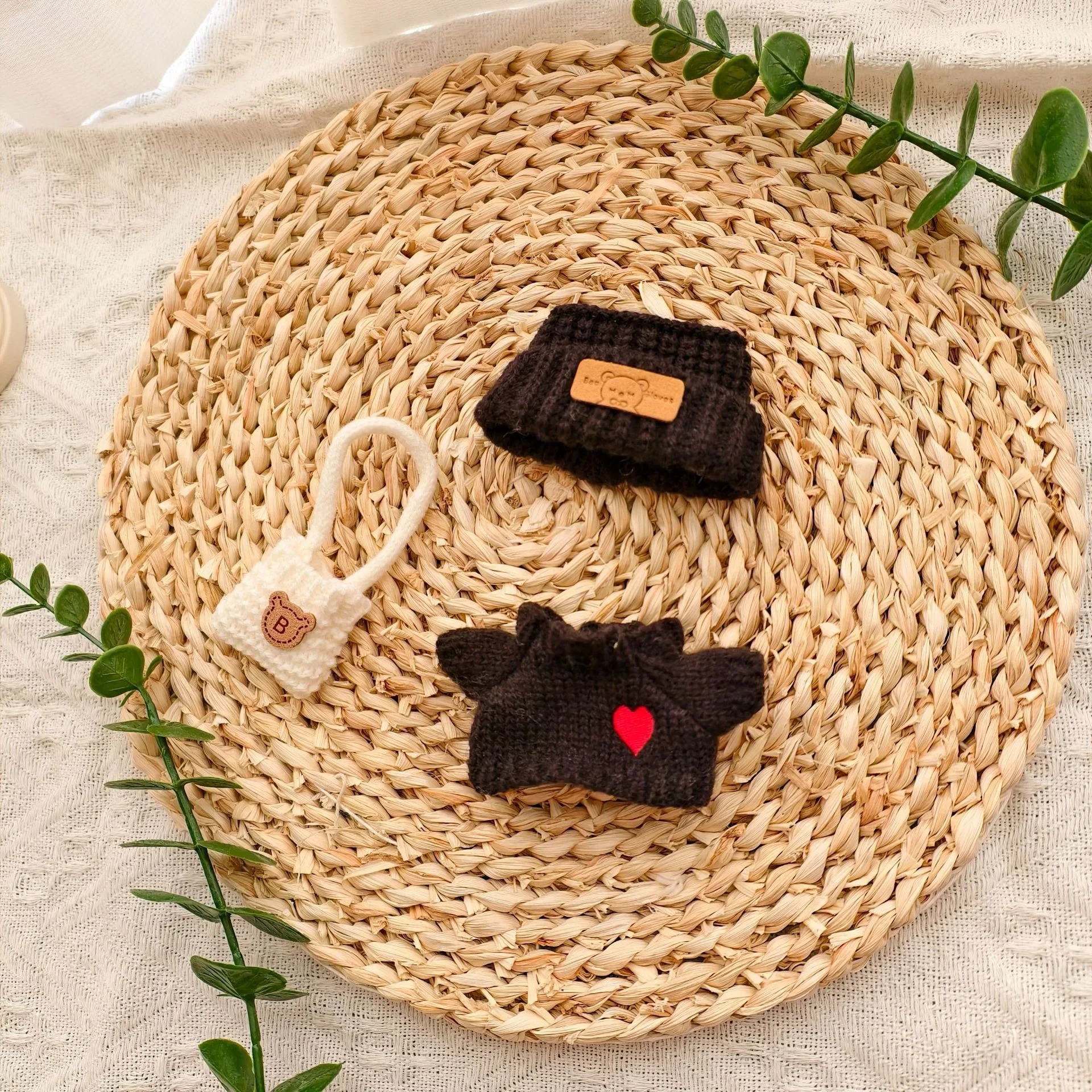 Accessoires de poupée lapin Labubu mignons avec vêtements tricotés, oreilles de lapin, chapeau, pull en forme de cœur pour collectionneurs de jouets, vêtements Labubu