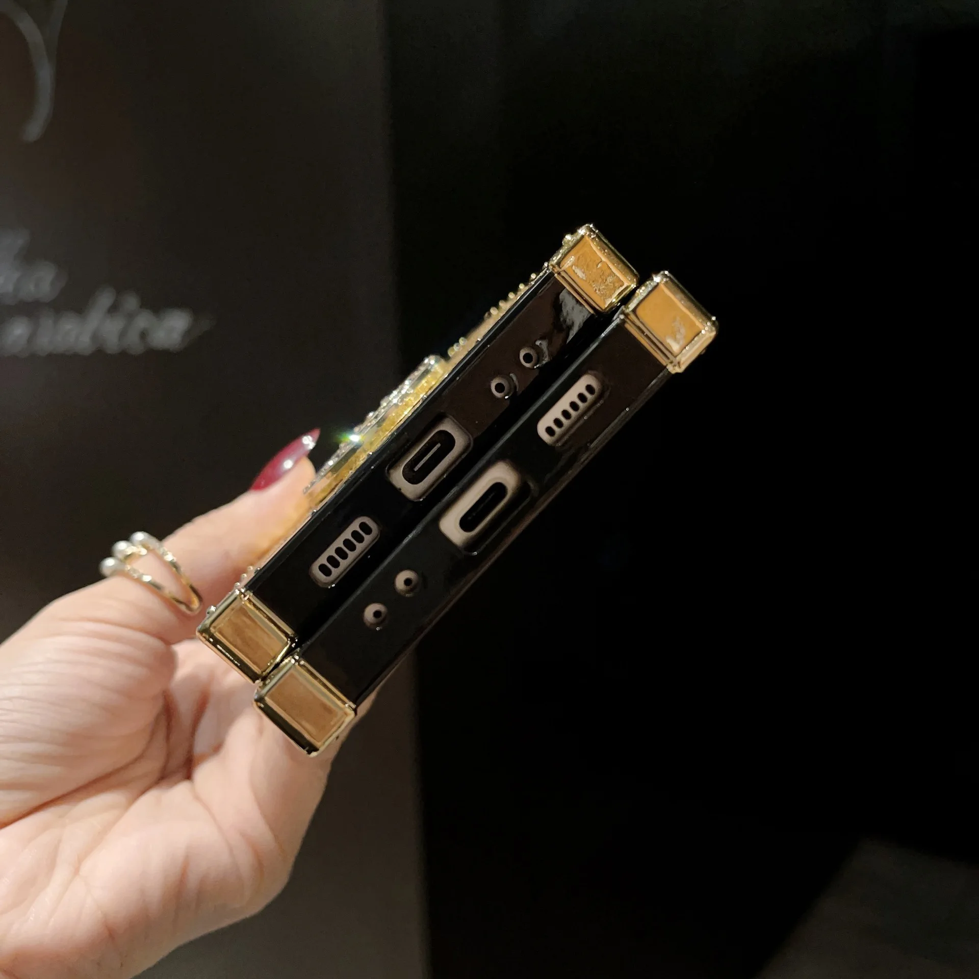 Luxuriöse künstliche Glitzer-Strass-Leder-Handyhülle für Samsung Galaxy Z Flip 8 7 6 5 4 3 Flip7 FE mit glänzendem Halter. – Detail 7