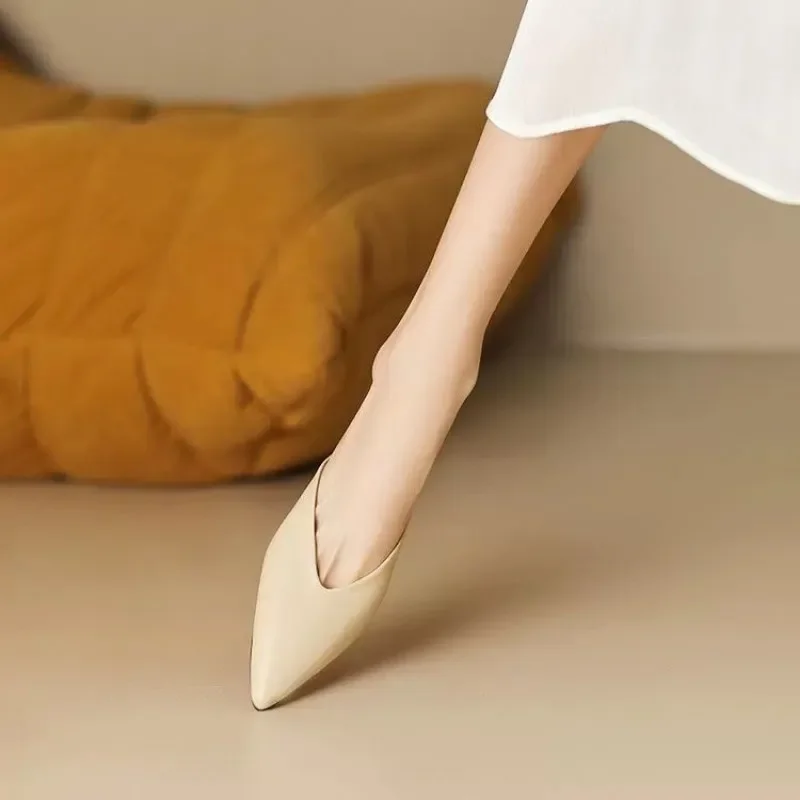 

Распродажа женской обуви. Женские тапочки с закрытым носком 2025 года. Модельные сандалии с леопардовым принтом. Женские тапочки на низком каблуке с острым носком. Zapatos.