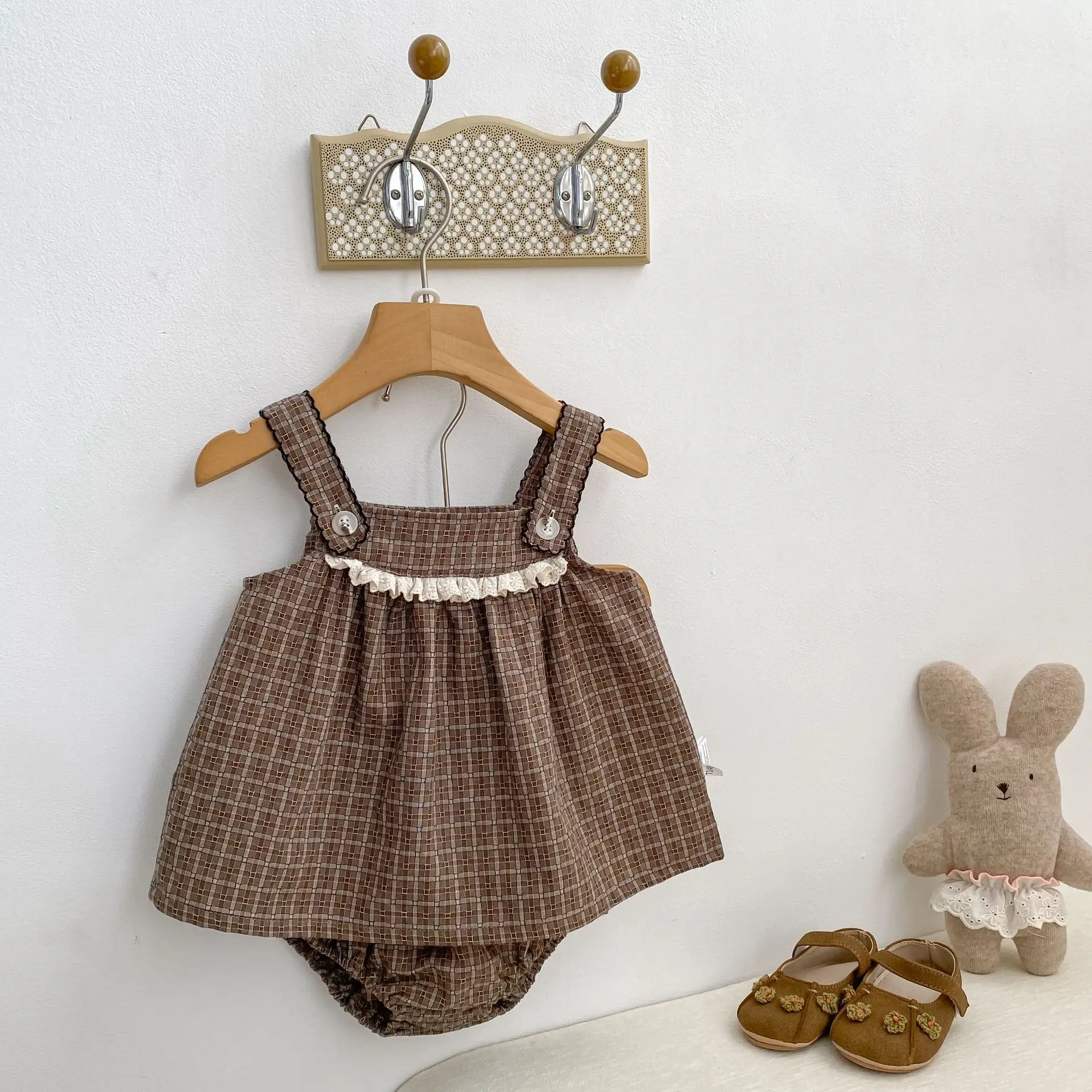 2026 Summer New Baby Sleeveless Clothes Set Infant Girls Sweet Plaid Sling Tops + Pp Shorts 2pcs Suit Toddler Cotton Outfits