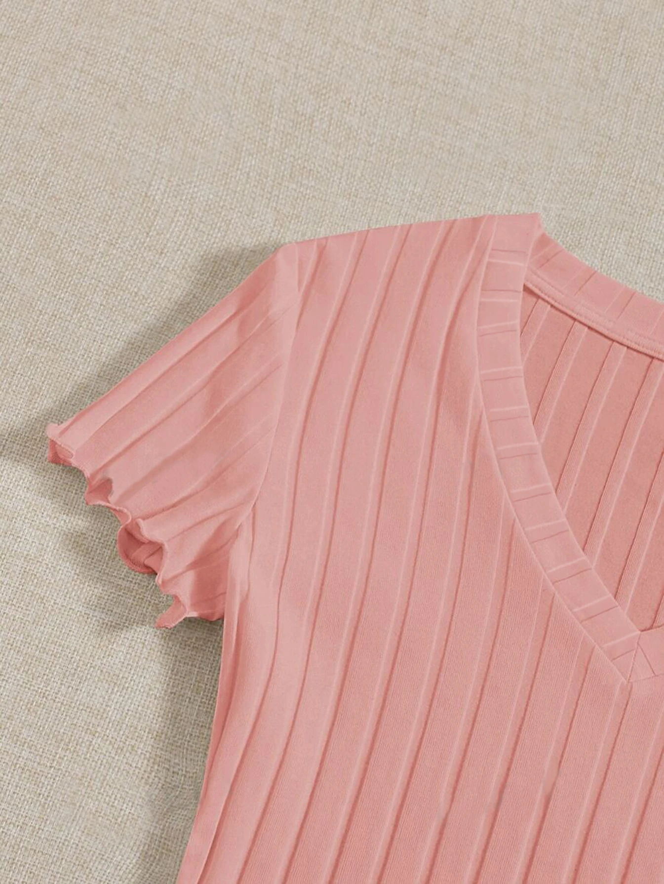 Neues kurzärmeliges, schmales T-Shirt mit V-Ausschnitt, sexy und vielseitiger, eng anliegender Jumpsuit. – Detail 36