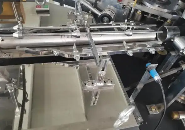 YG Big Size Cup 32oz Paper Cup Machine Fully Automatic Paper Korean Paper Cup Machine