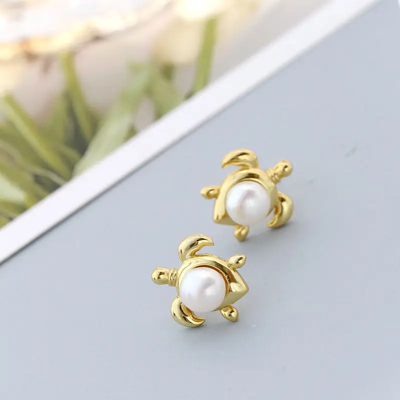 

Adorable Little Turtle Design 925 Sterling Silver Earrings Inlaid Natural Freshwater Pearl Earring Trendy Style Jewelry Gift