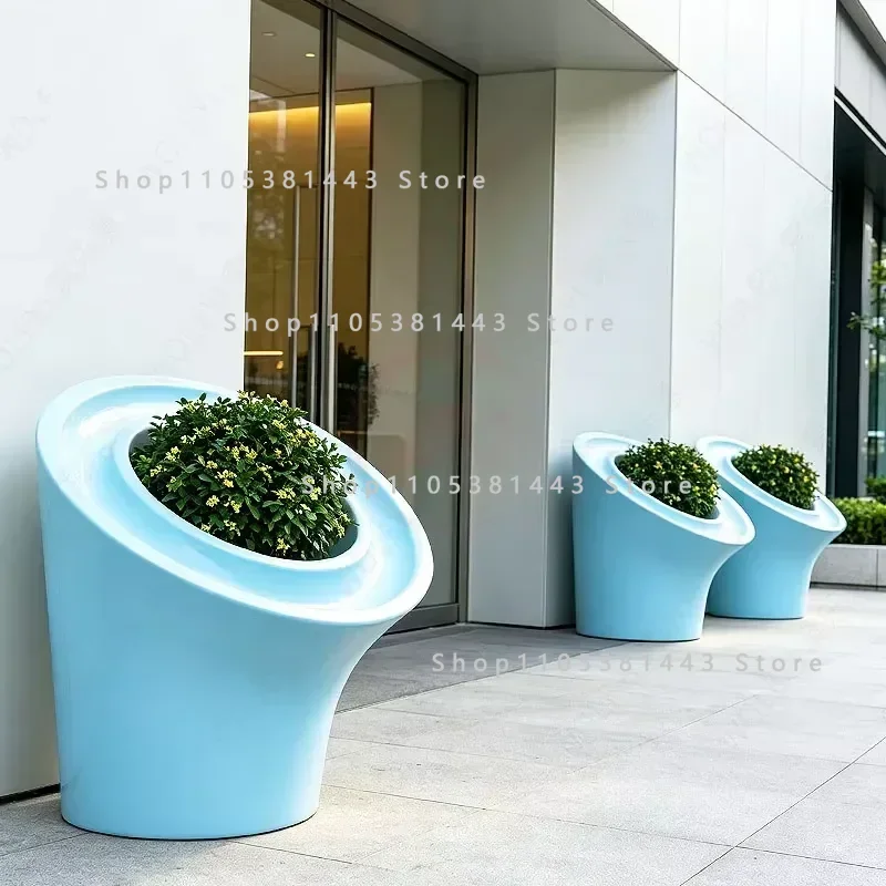 Factory Best-SellerCommercial Large Outdoor Fiberglass Flower Pots Inclined Opening Planter for Hotel Projects Shopping Mall