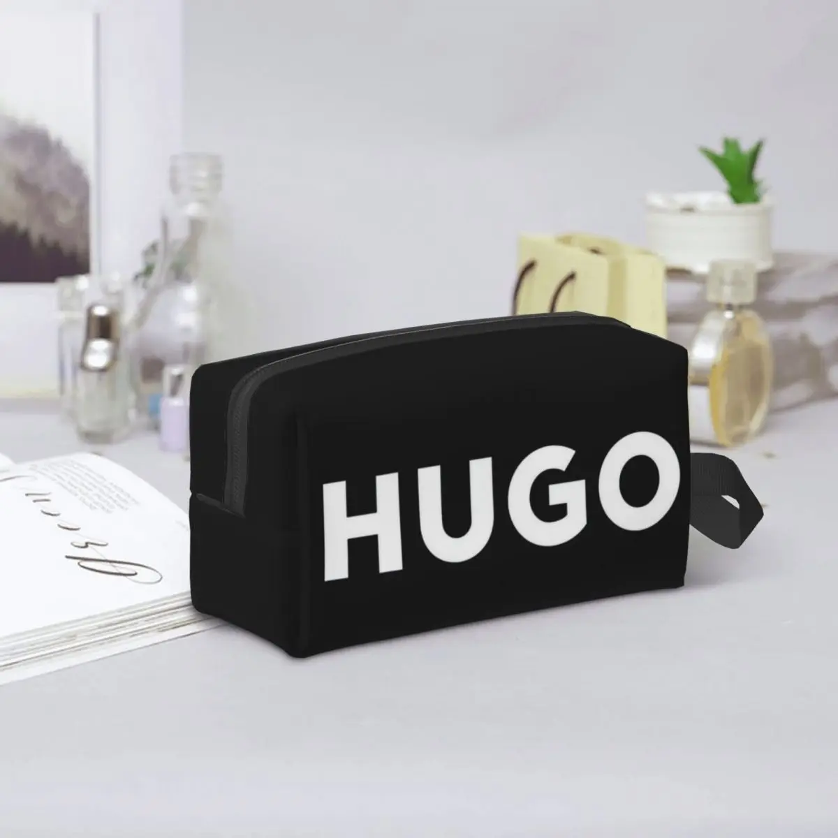 Vrouw Reizen Cosmetische Hoesjes H-HUGO Make-Up Tassen Merch Grote Capaciteit Toilettas Met Rits