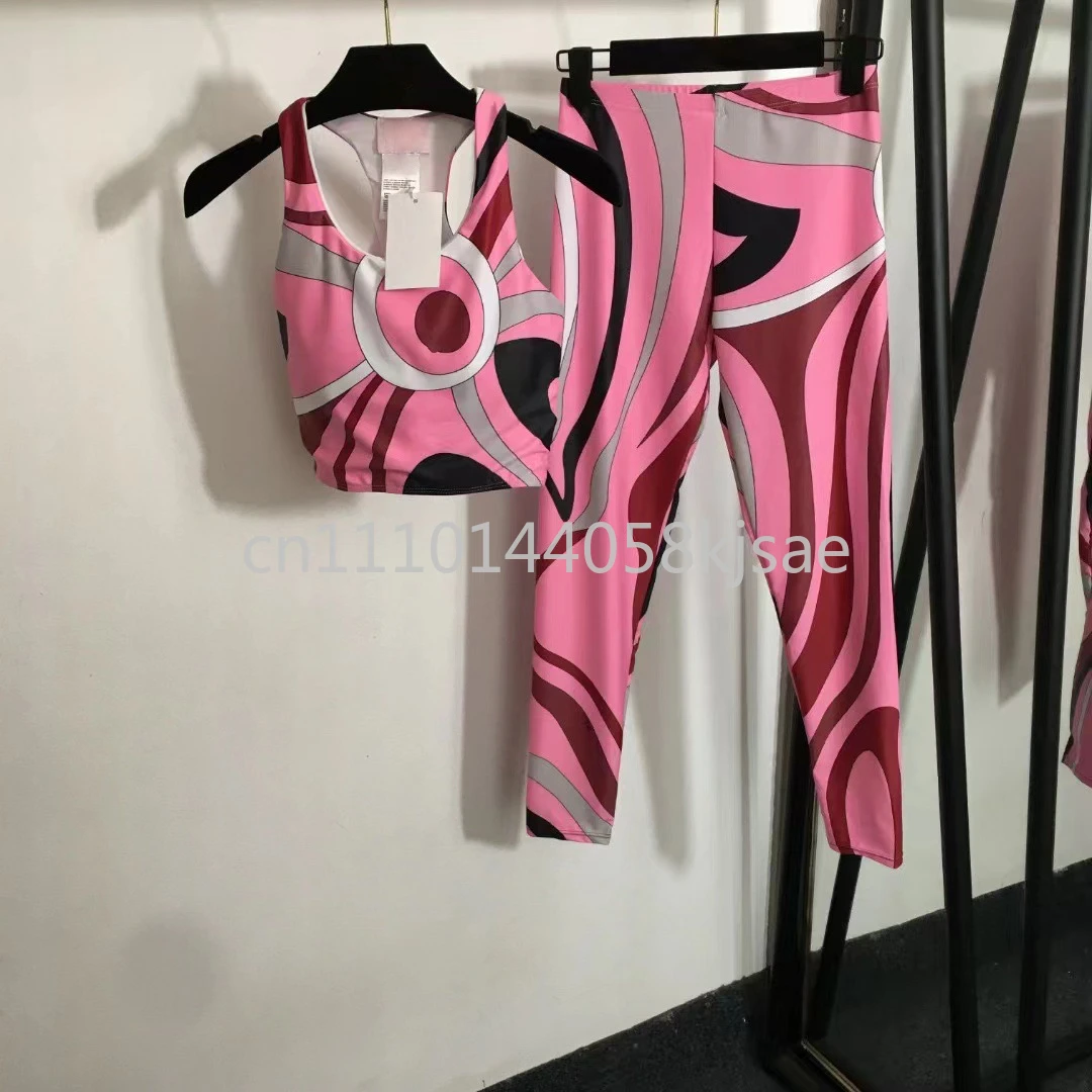 

Women's Pink Yoga Sets with Letter Signature Logo Classic Brand Lady Sports Pants Sets Beachwear