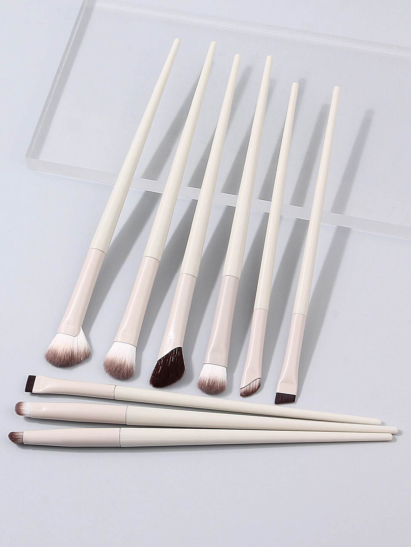 ชุดแปรงแต่งหน้า 9 ชิ้น, แปรงอายไลเนอร์ขนนุ่ม, แปรงเขียนคิ้ว, แปรงคอนทัวร์, เครื่องมือแต่งหน้าแบบพกพาสำหรับผู้เริ่มต้น