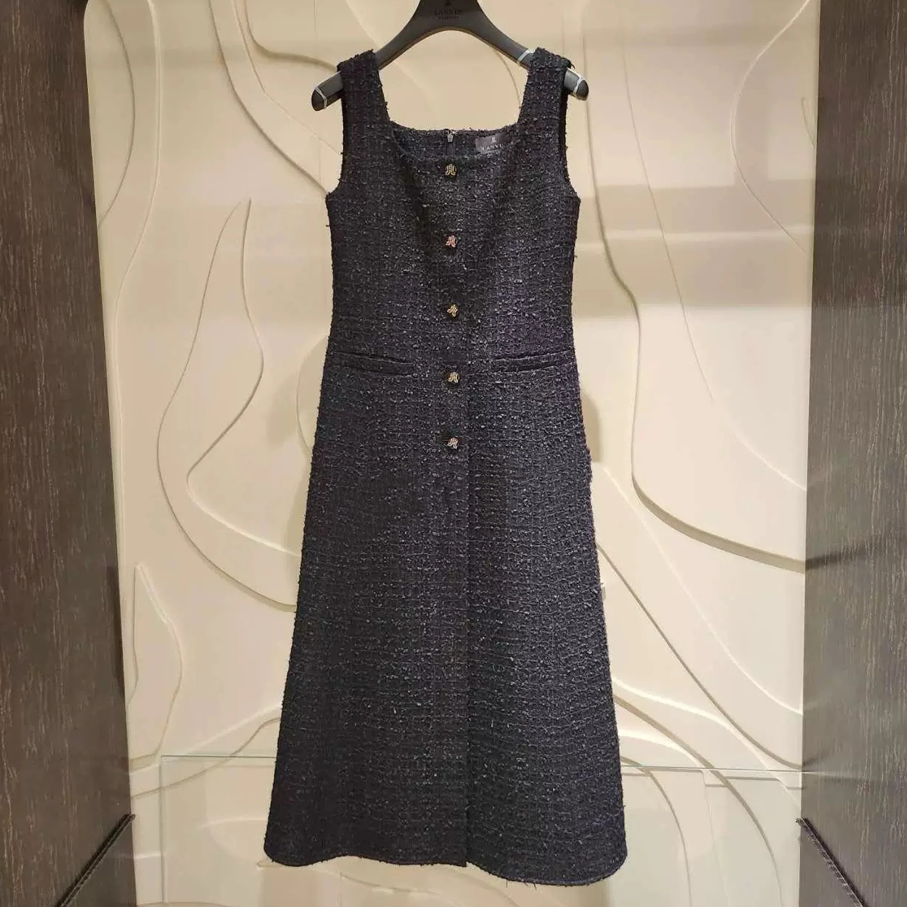 Conjunto de Vestido de Duas Peças com Colete Curto de Gola  Estilo Coreano Versátil e Moderno, Saia Godê de Cintura Alta,...