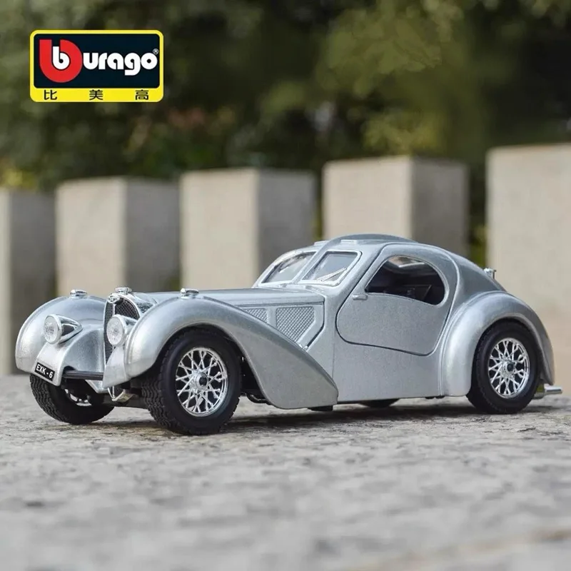

Bburago 1:24 1936 Bugatti 57SC Atlantic Alloy Car Model Diecast Metal Classic Sports Car Vehicles Model Collection Kids Toy Gift