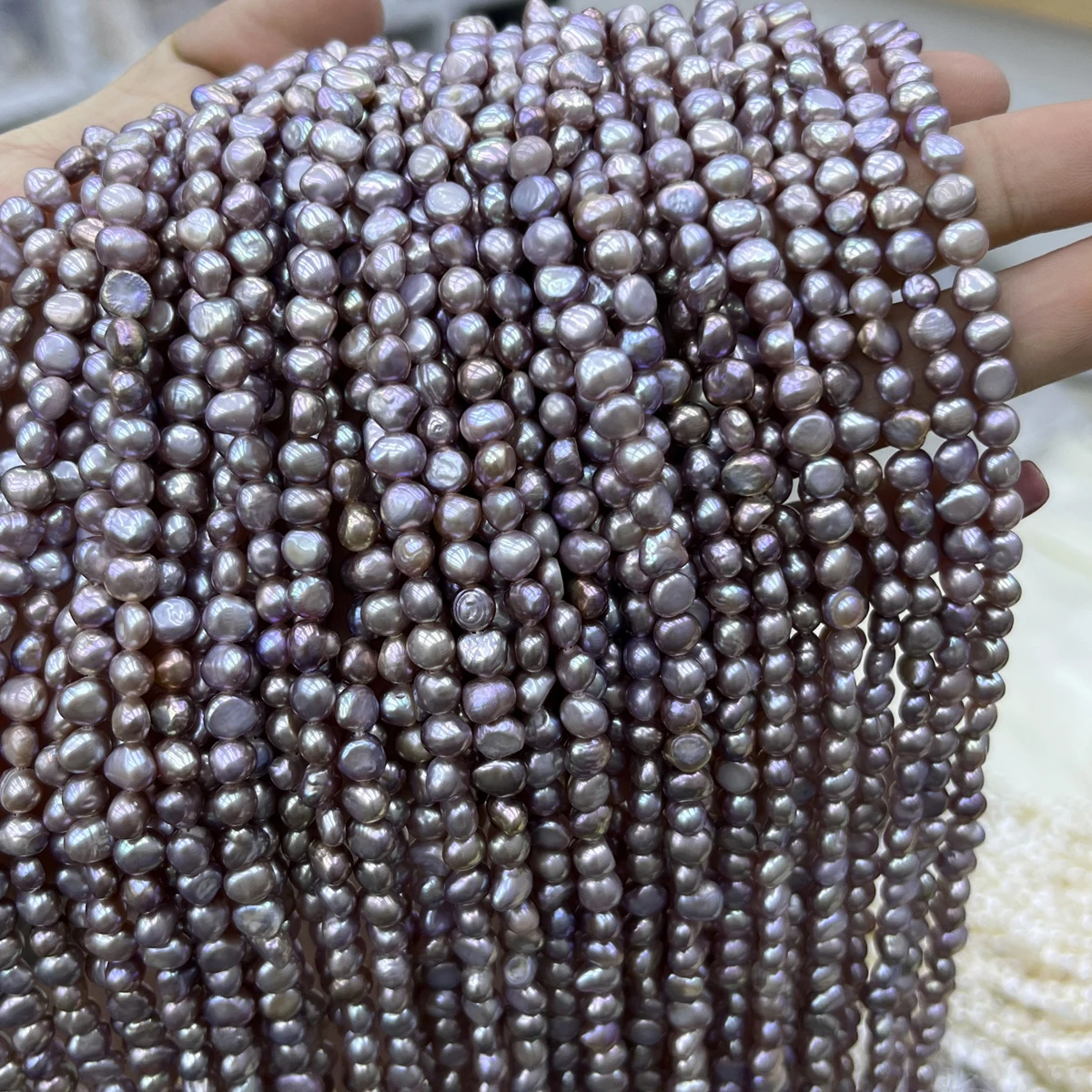 

Natural Freshwater Pearls 4-5mm AA Fine Irregular White Purple Pearl Bead Jewelry Make DIY Necklace Bracelet Accessories Wedding