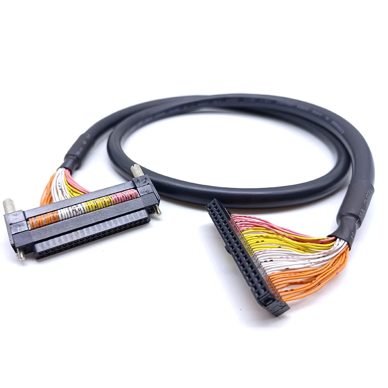 ПЛК FCN40 Обжимной соединительный провод 40-жильный контактный клеммный блок Многожильный сигнал IDC Экранированный кабель с замком AC05TB