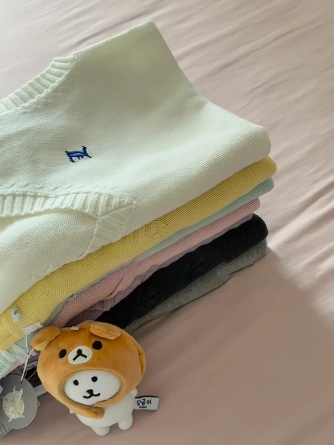 

Basic Sle Embroidered Vest Top Cherry Flavor JK orm Versatile Summer Autumn Women's Faionable Commute Warmth Sweater