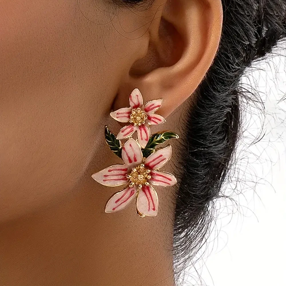 French Natural Trendy Oil Dripping Enamel Alloy Colorful Flower Earrings Niche Simple Daily Work Clothing Style