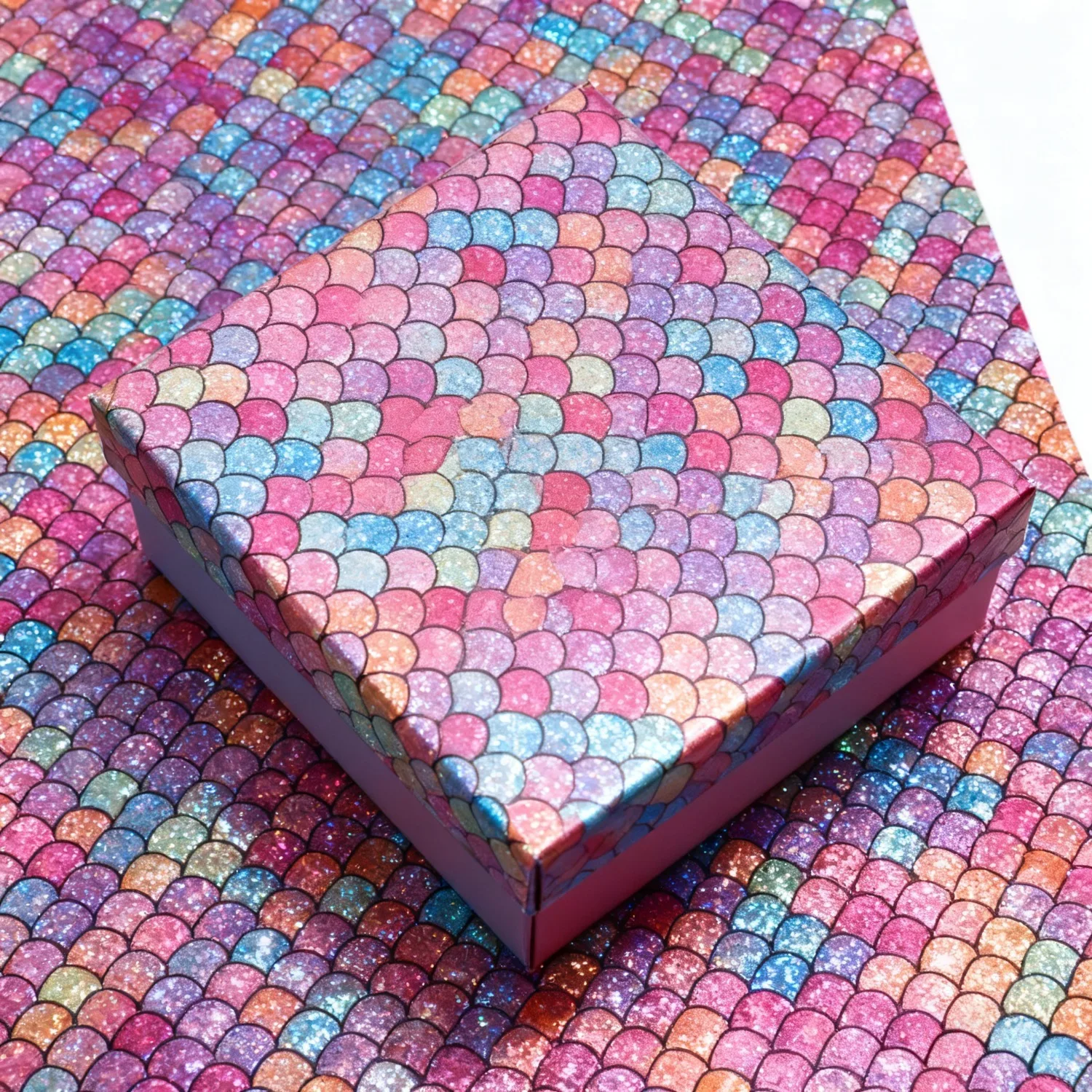 Meerjungfrauen-Geschenkpapier, Fischschuppen-Geschenkpapier - Recycelbares Papier, Geeignet für Geburtstage und Partys (43x300 cm) – Detail 3