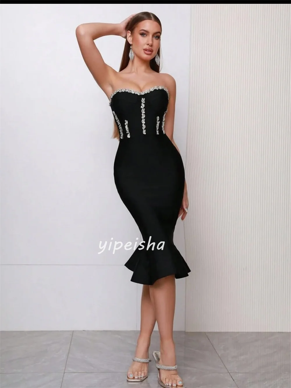 Индивидуальные модные одинаковые трикотажные платья со стразами и рюшами Русалка без бретелек длиной до колена, платья на заказ, классические сексуальные платья