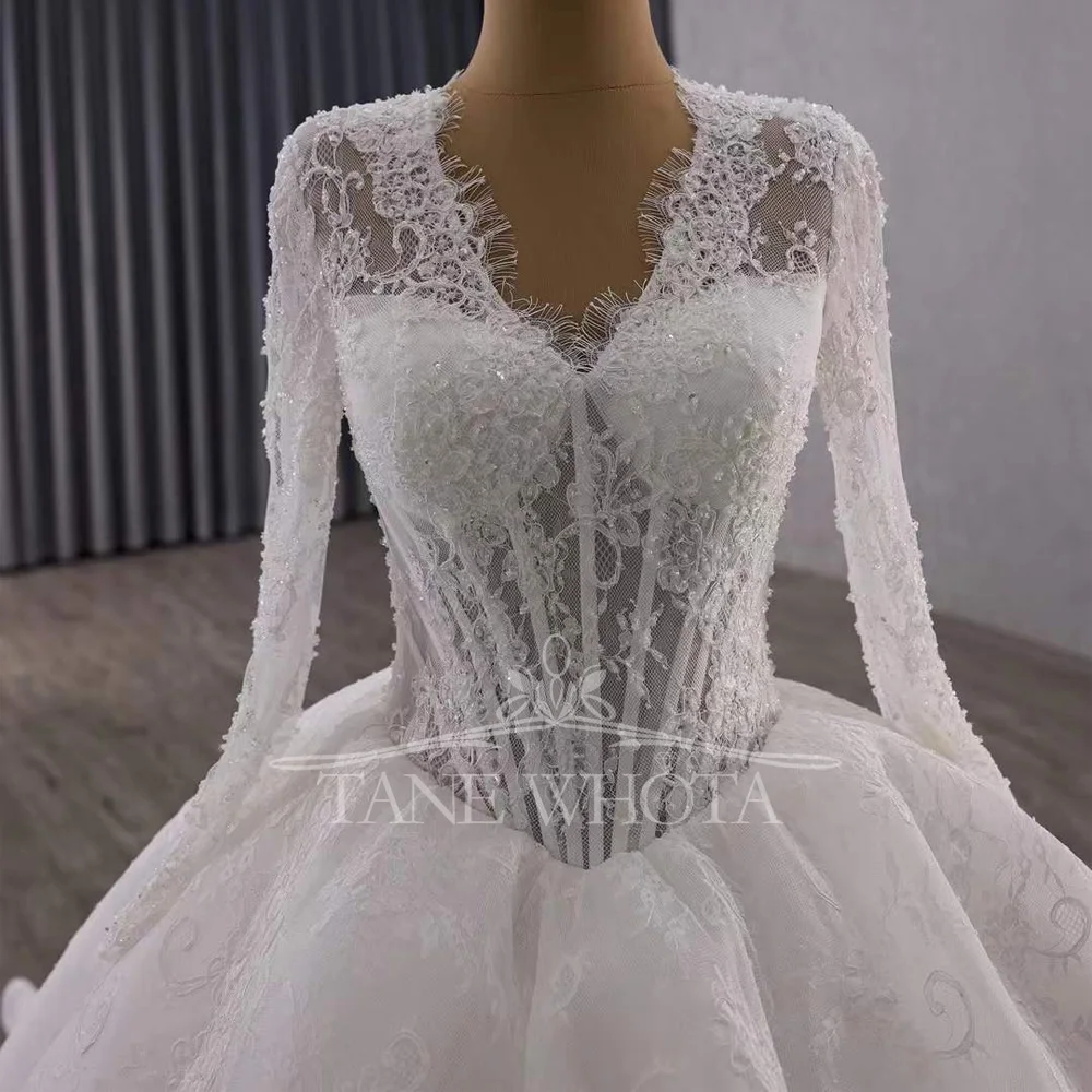 Abito da sposa a maniche lunghe con scollo a V personalizzabile di lusso Robe Mariee con perline ricamate