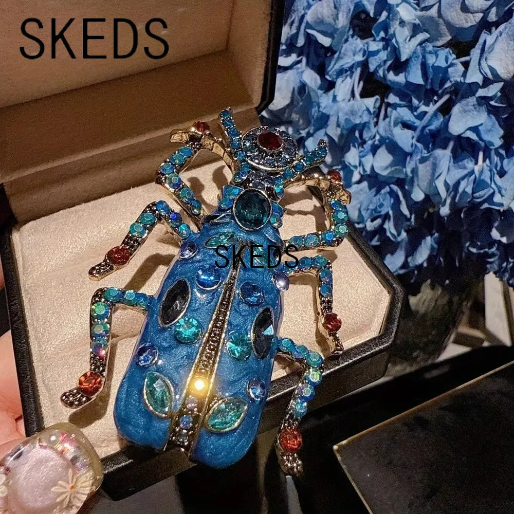 SKEDS Women Full Crystal Exquisite Beetle Brooch Badges Fashion Luxury High-end Elegant Lady Insect Pin Accessories