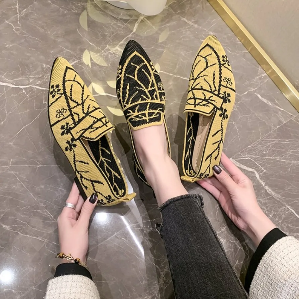 

Spring Ladies Single Shoes 2026 New Comfortable Low-heeled Women's Shoes High-quality One-size 35-43 Large-size Casual Shoes