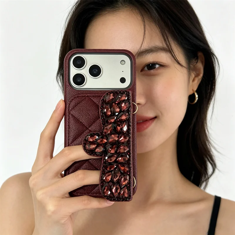 Błyszczące srebrne etui na karty z diamentami do iPhone 18 17 16 13 14 15 Pro Max, luksusowe skórzane etui z brokatem, wysokiej klasy, z kamieniami, odporne na wstrząsy. — zdjęcie produktu 3