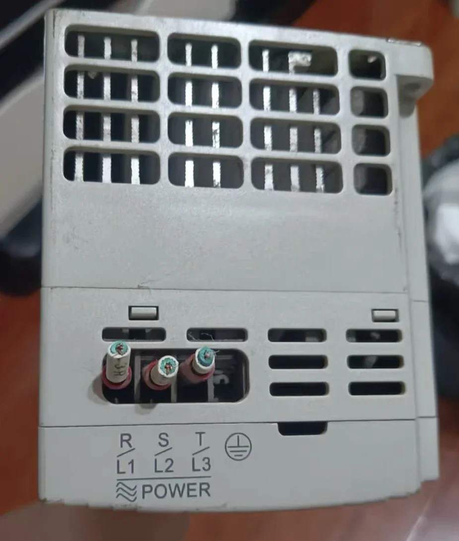Used VFD015M43B converter, 1.5 kw 3