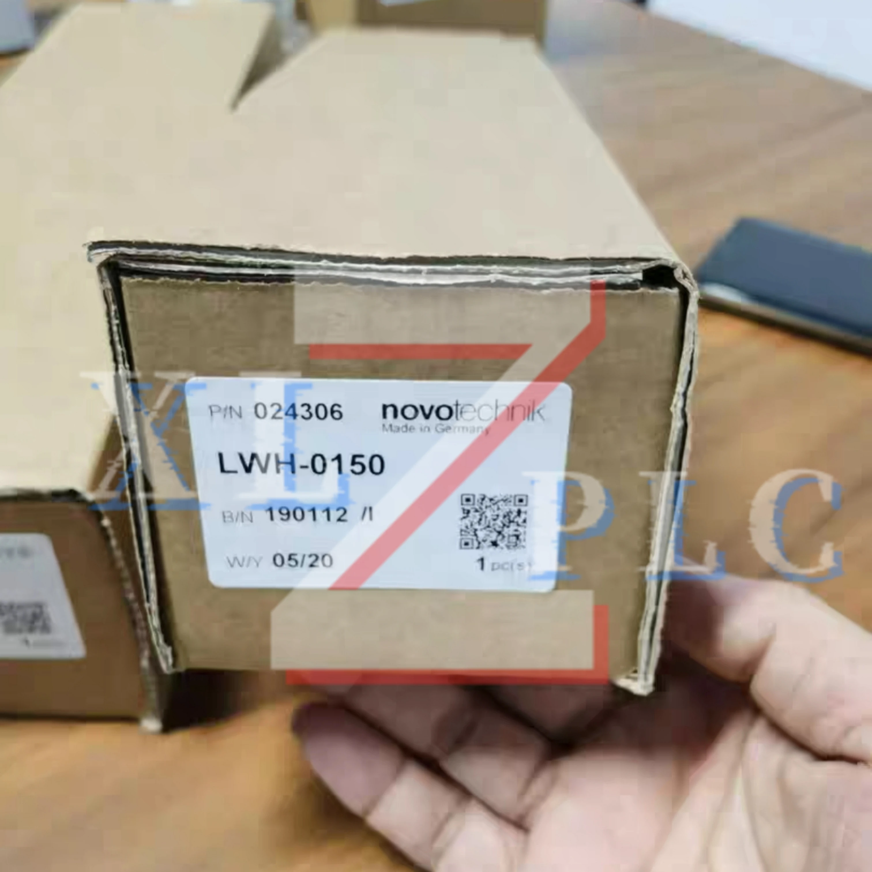 

new in stock Displacement sensor LWH-0150 LWH-0175