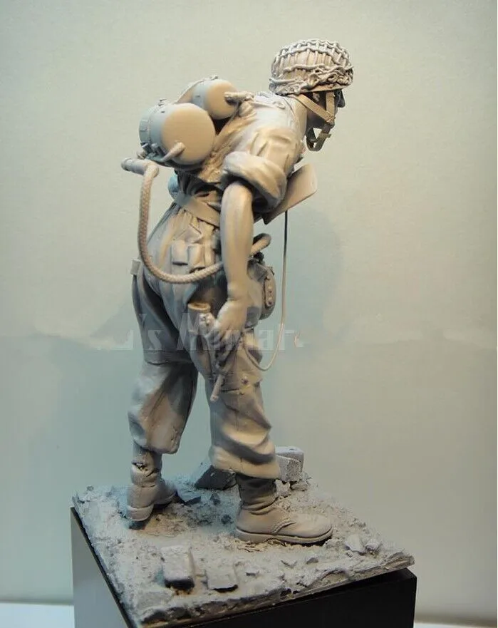 1:16 Resin Figure Model Kit Unassambled  Unpainted 16321