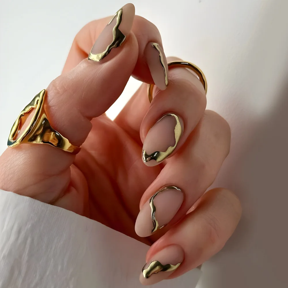24Pcs Golden French Fake Nail with Almond Head Design Simple Oval False Nails Wearable Press on Nails Full Cover Nail Tips