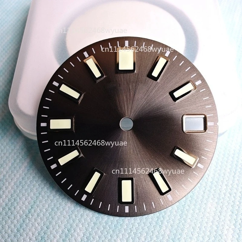 High Quality 62MAS Sun Patterned Black Dial with A Diameter of 28.5mm, Suitable for NH35 Movement C3 Green Light Emission