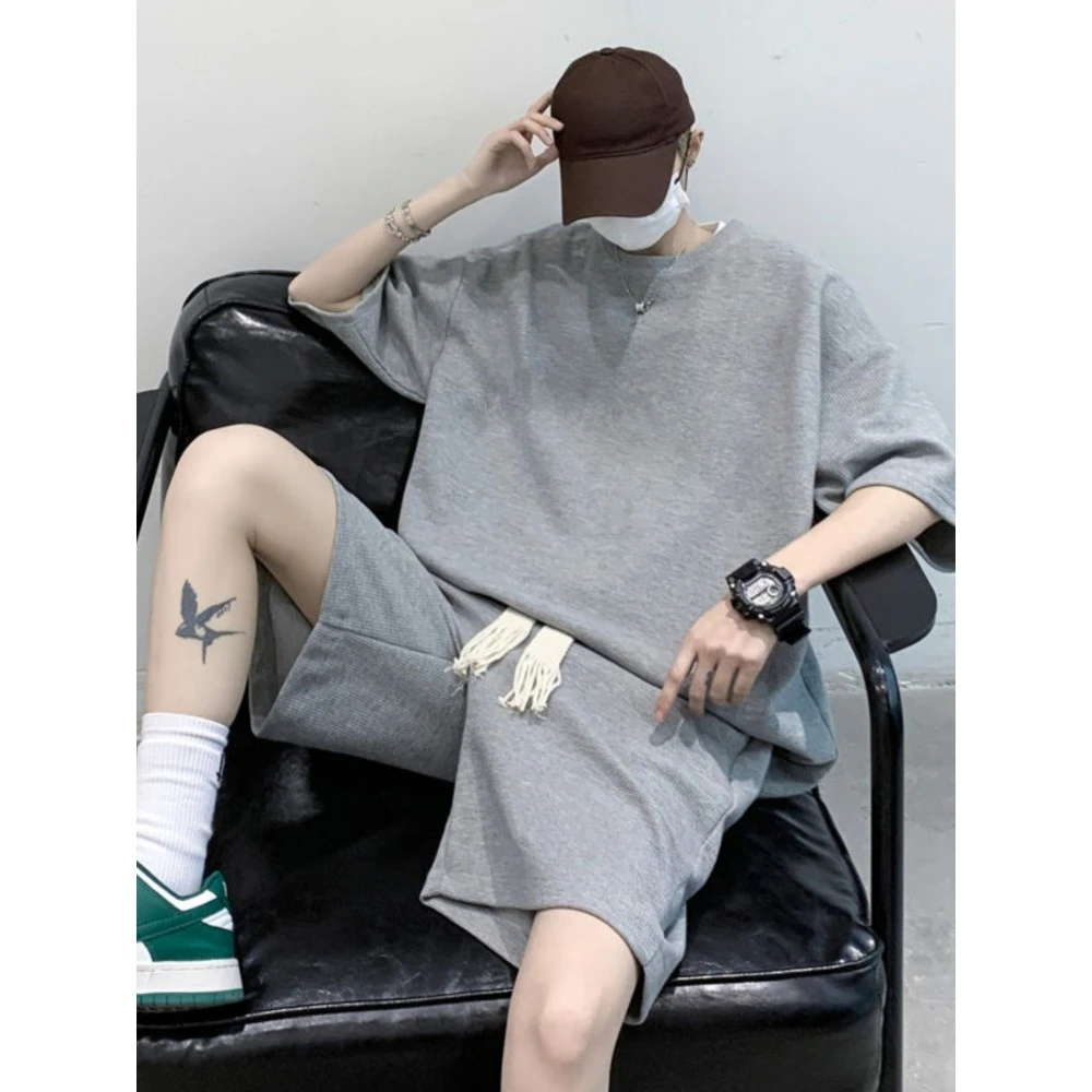 

2025 New Short Sleeved T-shirt for Men's Summer Youth Trendy Sports and Leisure Cotton Set