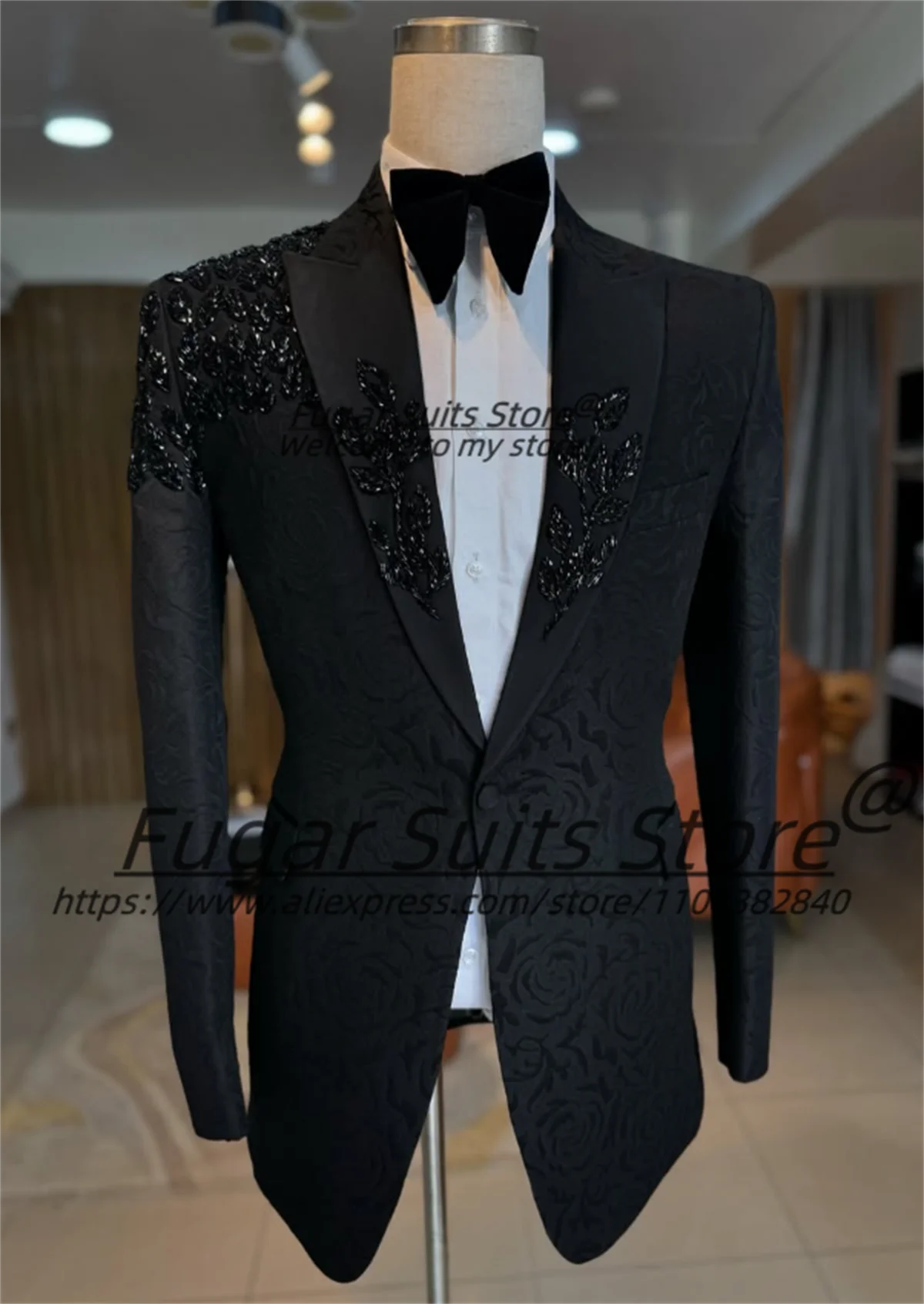 

Fashion Black Jacquard Men Suits Slim Fit Peak Lapel Groom Wedding Tuxedos 2 Pieces Sets Male Prom Blazers Party Costume Homme