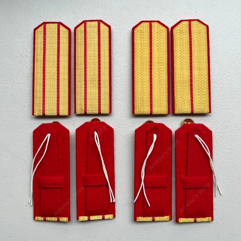 Das Typ 55 Epauletten-Epaulett im sowjetischen Stil Chinesische Volksbefreiung Bewaffnete Schultermarkierungstafel Marschallschuloffizier PAL