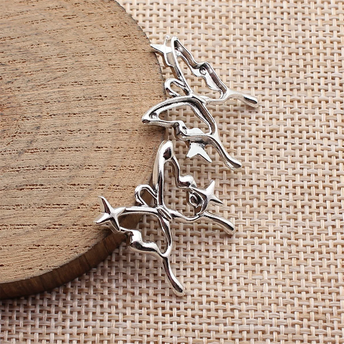 

20pcs 24x20mm(0.94x0.79inch) Antique Silver Color Hollowed-Out Starlight Butterfly Charms Pendants Jewelry Making Accessories