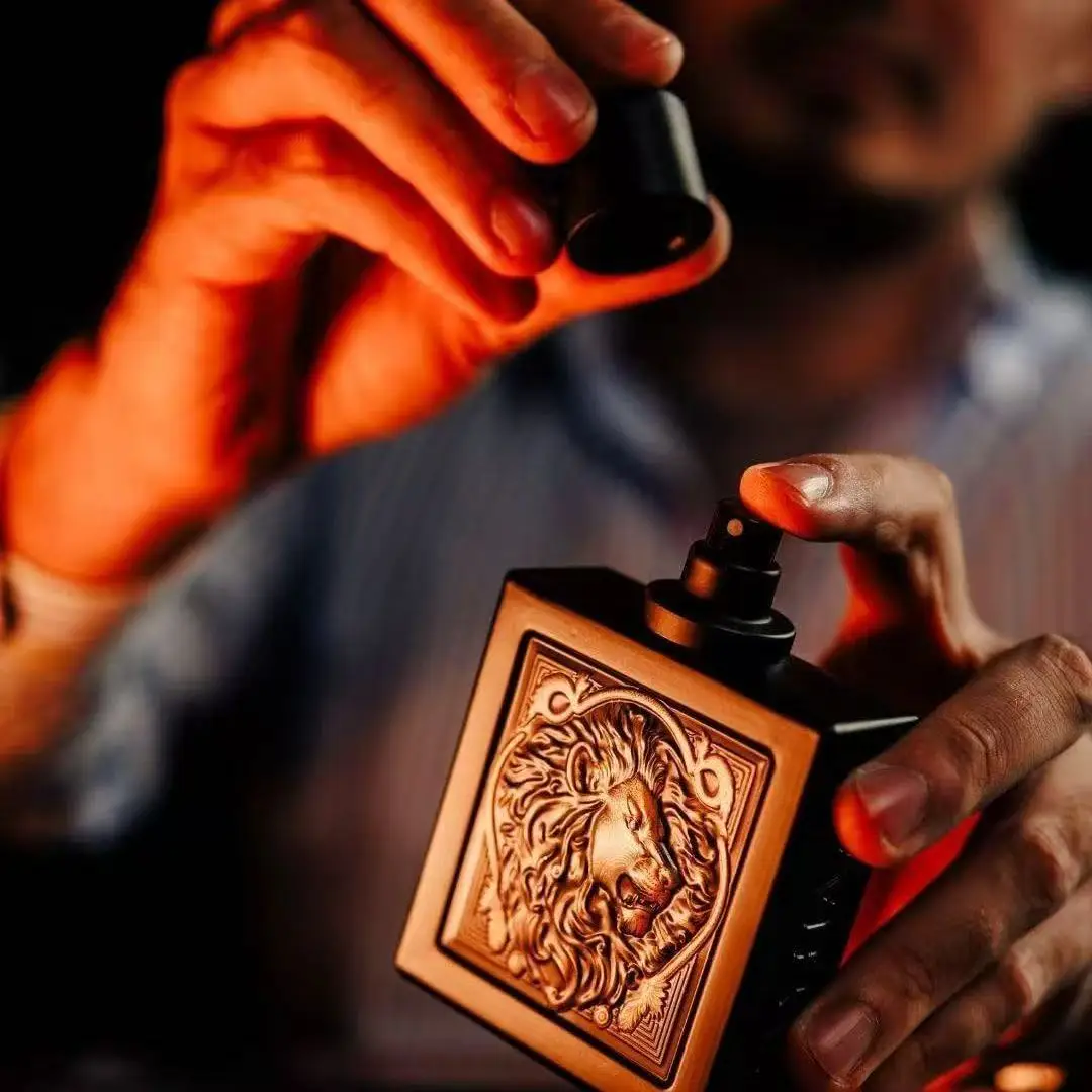 

Lion Crest EDP: 100ml Luxe Black Bottle, Intense Oud and Spicy Notes for Men