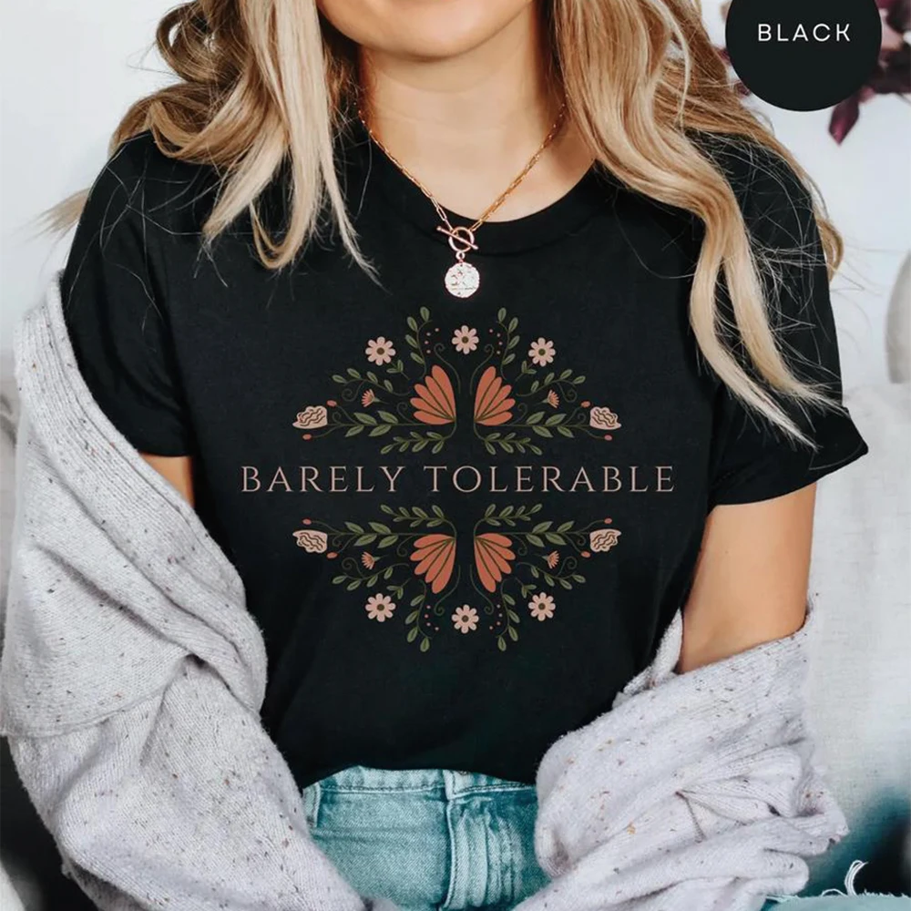 

Футболка Barely Tolerable Pride and Prejudice, рубашка Джейн Остин, футболка для книг, рубашка для любителей книг, топы унисекс с короткими рукавами