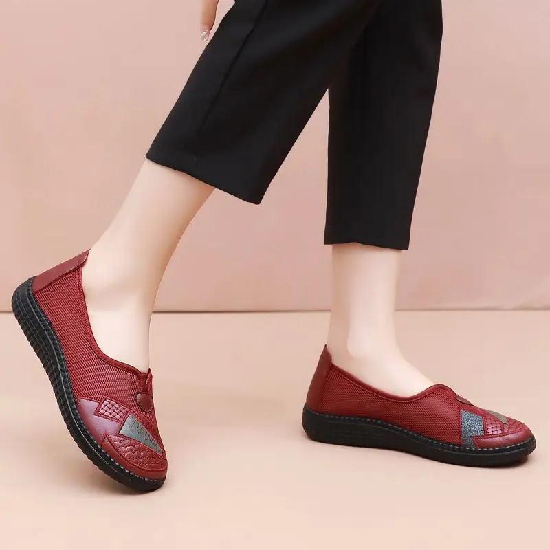 Women Loafers Summer Mesh Mom Flat Shoes Breathable Soft Sole Female Flats Casual Shoes Fashion Ladies Grandma Non-slip Loafers