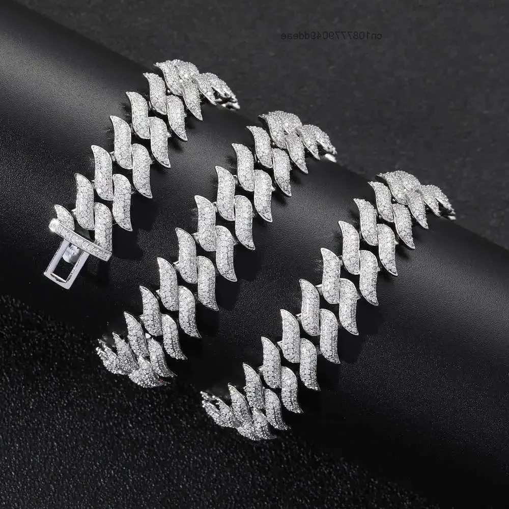 

Custom Wholesale Sterling Silver Cuban Link Chain for Men Silver Hip Hop Moissanite Jewelry
