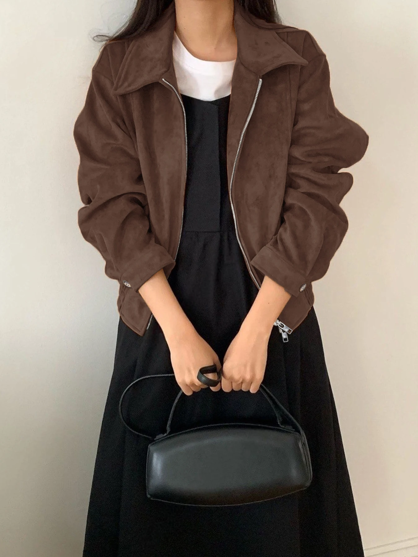 سترة دراجة نارية كلاسيكية بنية عصرية وعصرية للنساء في خريف التجارة عبر الحدود من أوروبا وأمريكا