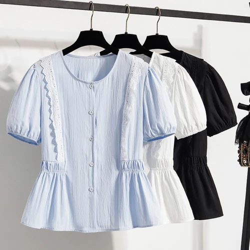 Imagen 1 del producto Verano 2025, Top fino con borde de encaje dulce de estilo francés, camisas de talla grande para mujer, camisa de muñeca de manga corta ceñida con cintura, Tops informales