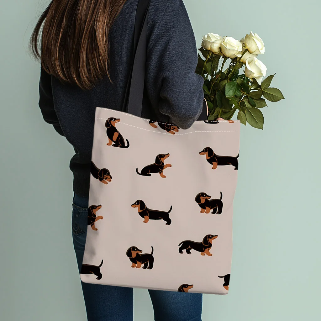 Adorable Dachshund Tote Bag Made of 2D Flat Printed Polyester, Practical And Lightweight, Perfect for Work Commutes And Shopping