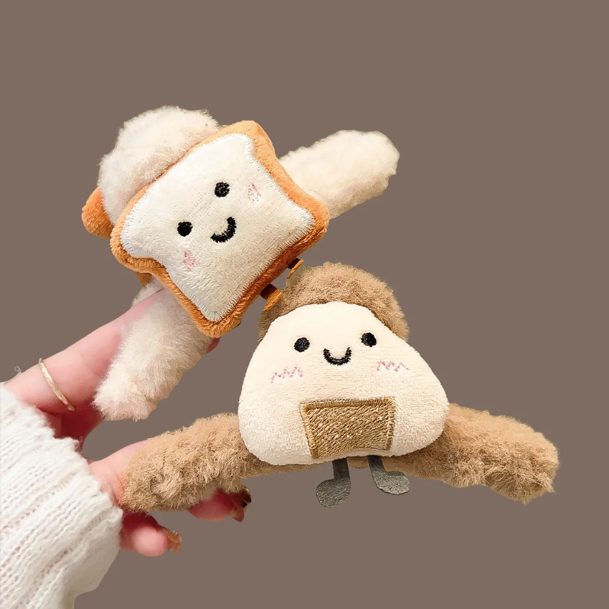 

1 Pcs Women's Hair Grab Korean Sweet Rice Toast Kawaii Plush Versatile Hair Claws High-quality Luxury Brand Hair Accessories