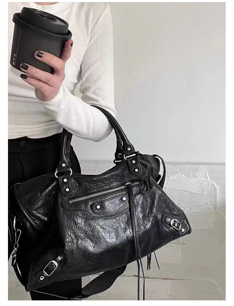 

25 New Rivet Locomotive Spice Girl Dark Retro French Tote Bag First Layer Cowhide Crossbody Handbag