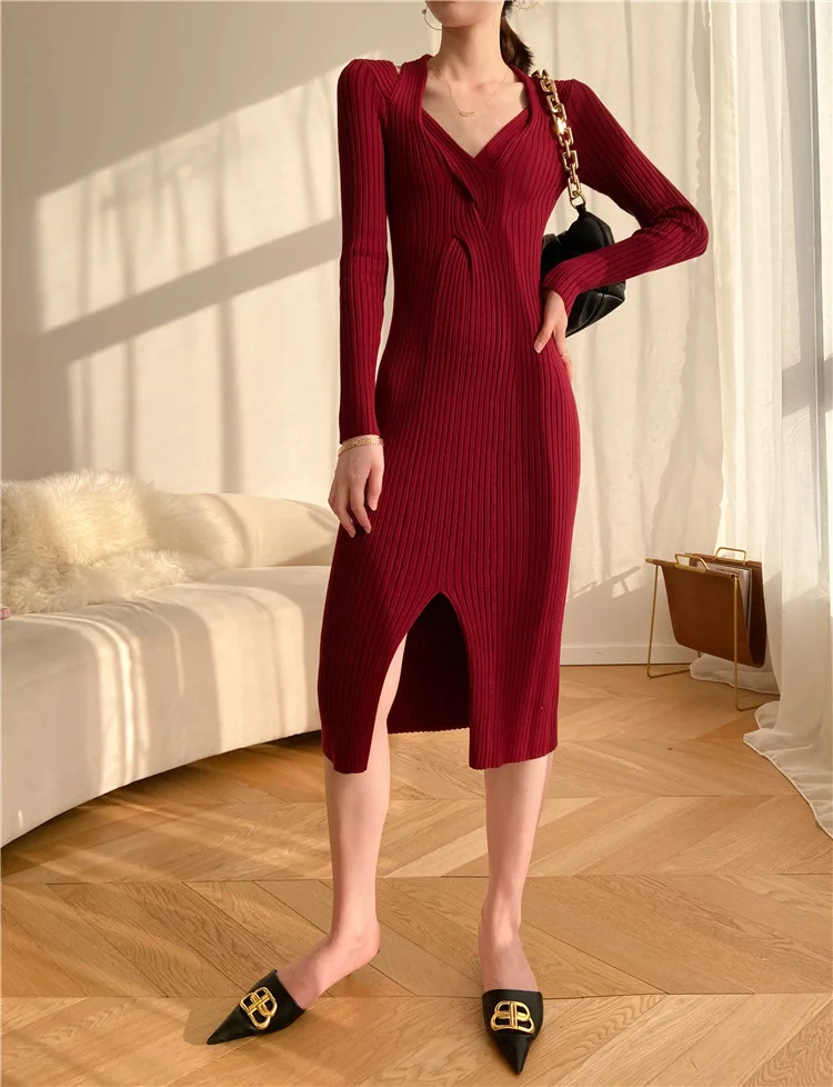 2612 Frühjahr Neues mittellanges Kleid mit V-Ausschnitt und Twist-Slim-Fit, schulterfrei, geteilt, über dem Knie für Damen