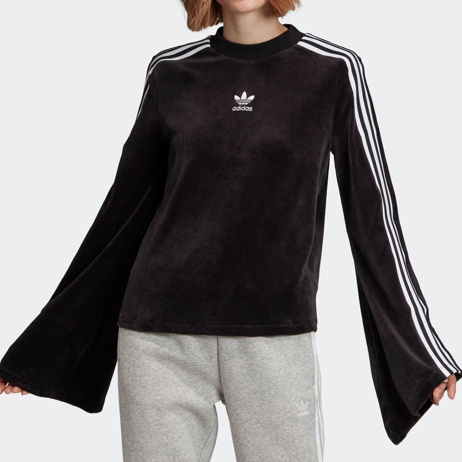 

Женская флисовая толстовка Adidas Originals Trefoil с ребристыми рукавами-колоколами ED4752