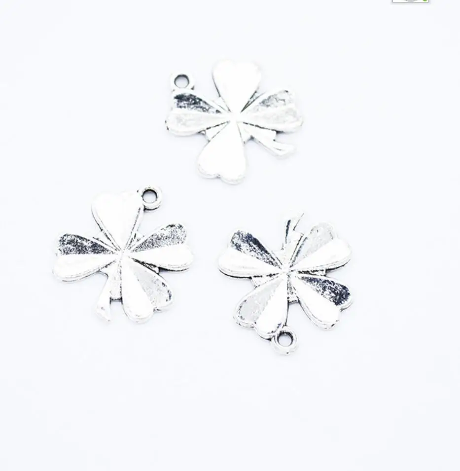20pcs Charms Lucky Irish Four Leaf Clover 17*15mm Antique Silver Color Pendants DIY Making Handmade Tibetan Jewelry F0553