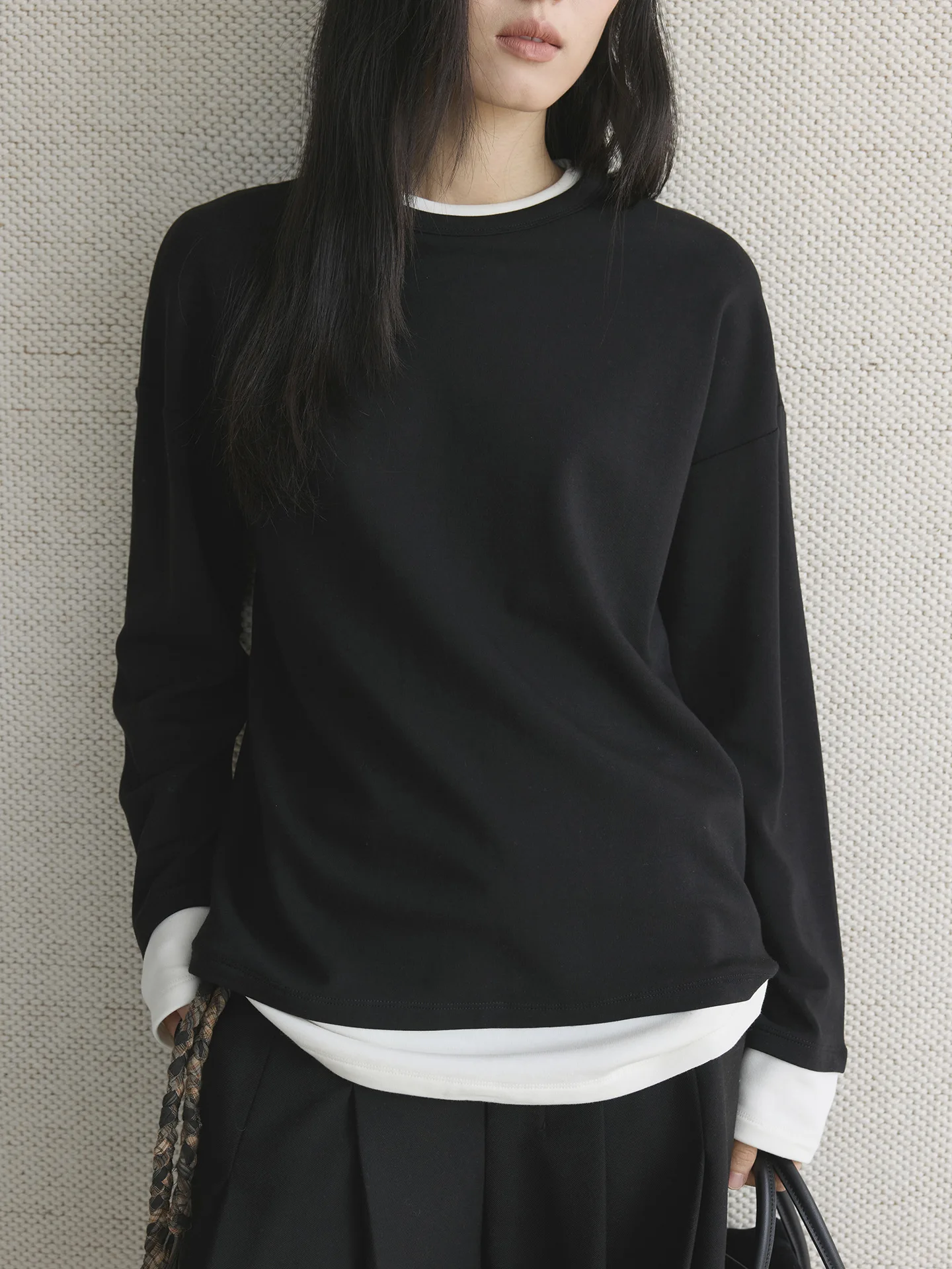 

Ранняя весна, модная футболка из двух предметов из матового флиса, приятный для кожи, теплый свободный силуэт, топ для женщин